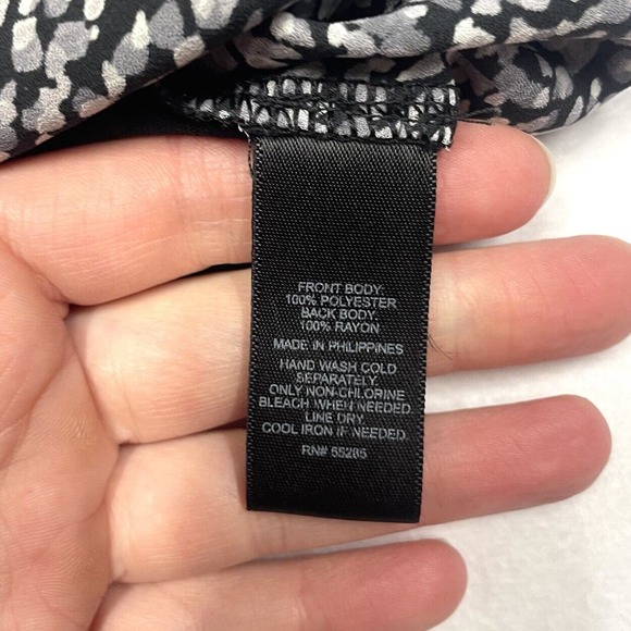 Express Shirt Womens Small Black White Sleeveless Tank Top 1/4 Zip Sheer Ladies - Picture 6 of 6